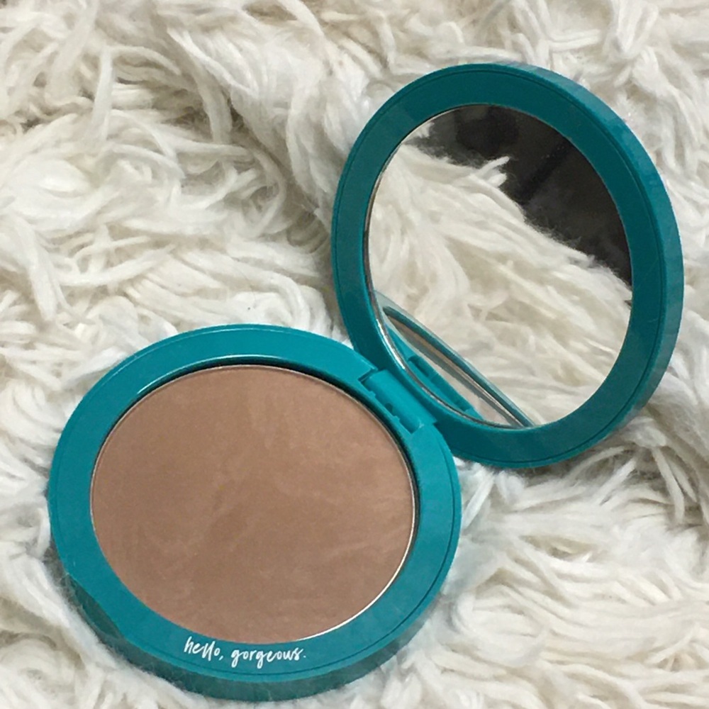 NIB Thrive Causemetics Sun Chaser Blur + Sculpt Bronzing Powder Color Eos USA
